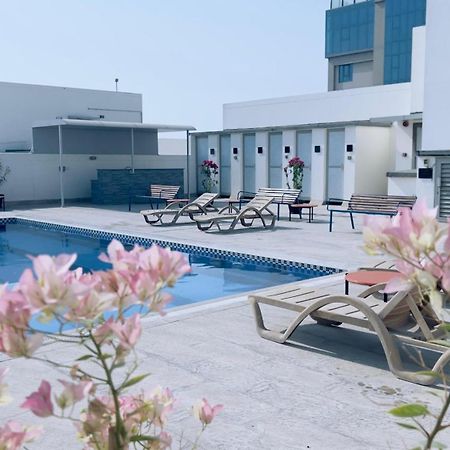 BW Suites & Spa Манама Екстериор снимка