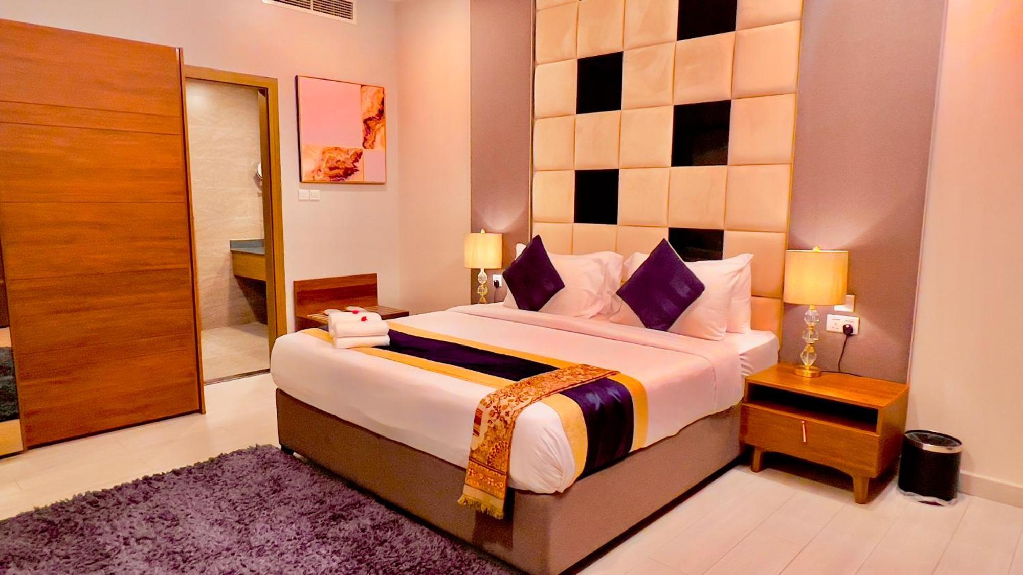 BW Suites & Spa Манама Екстериор снимка
